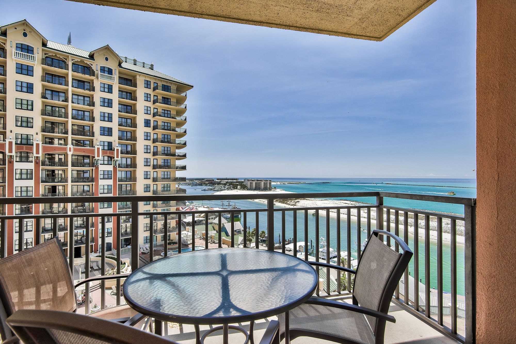 emerald grande7