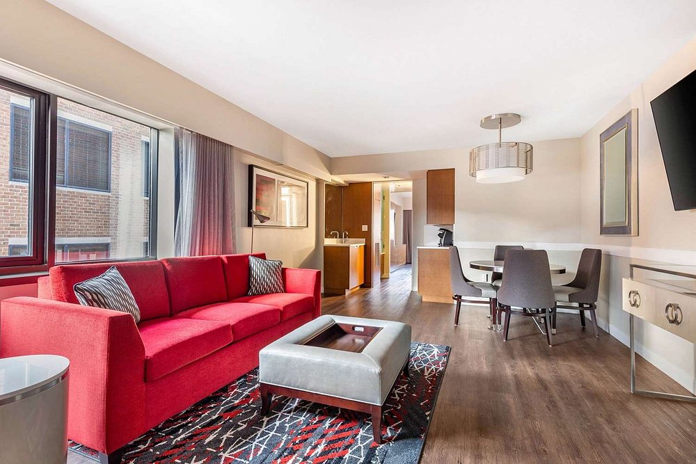 hilton district2