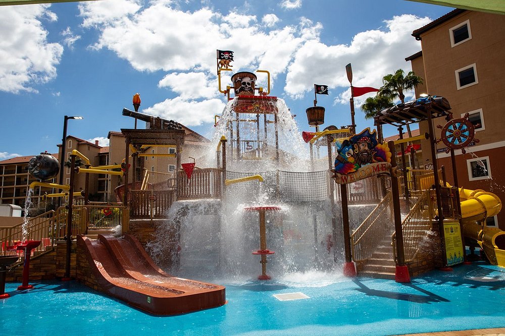 lakes resort and spa7