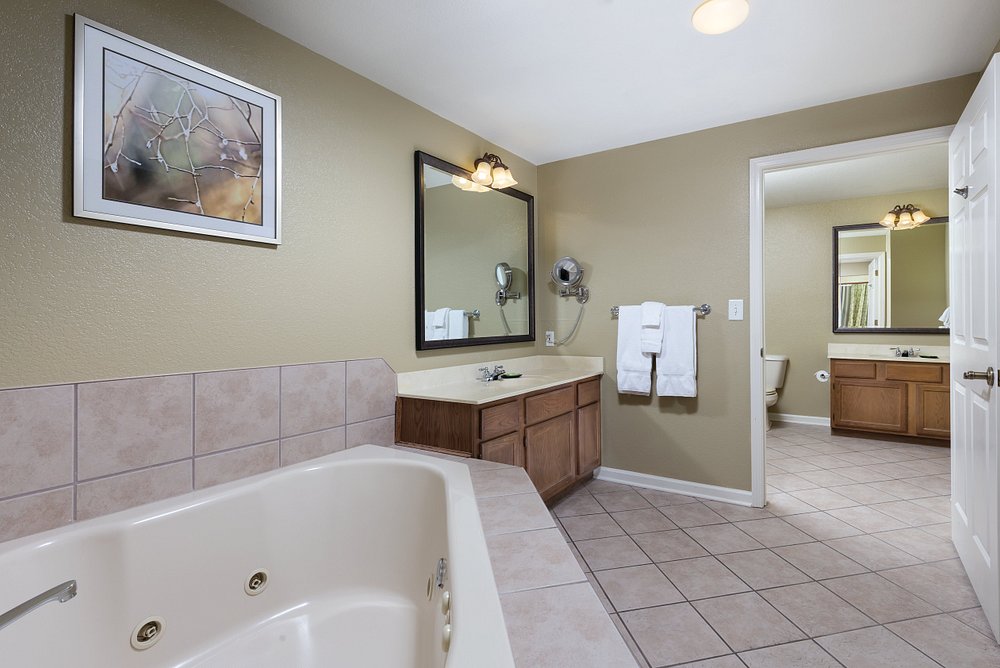 wyndham smoky3