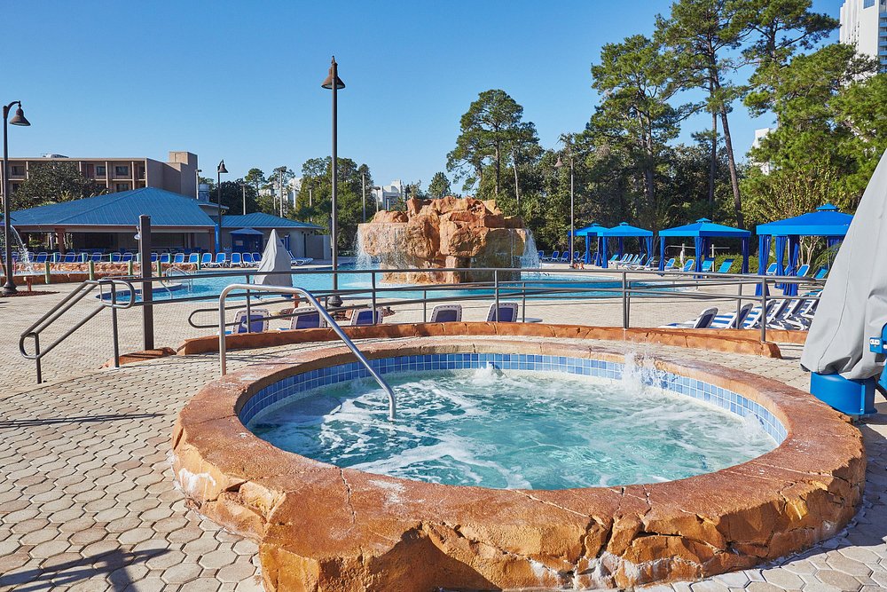 Wyndham Lake Buena Vista7